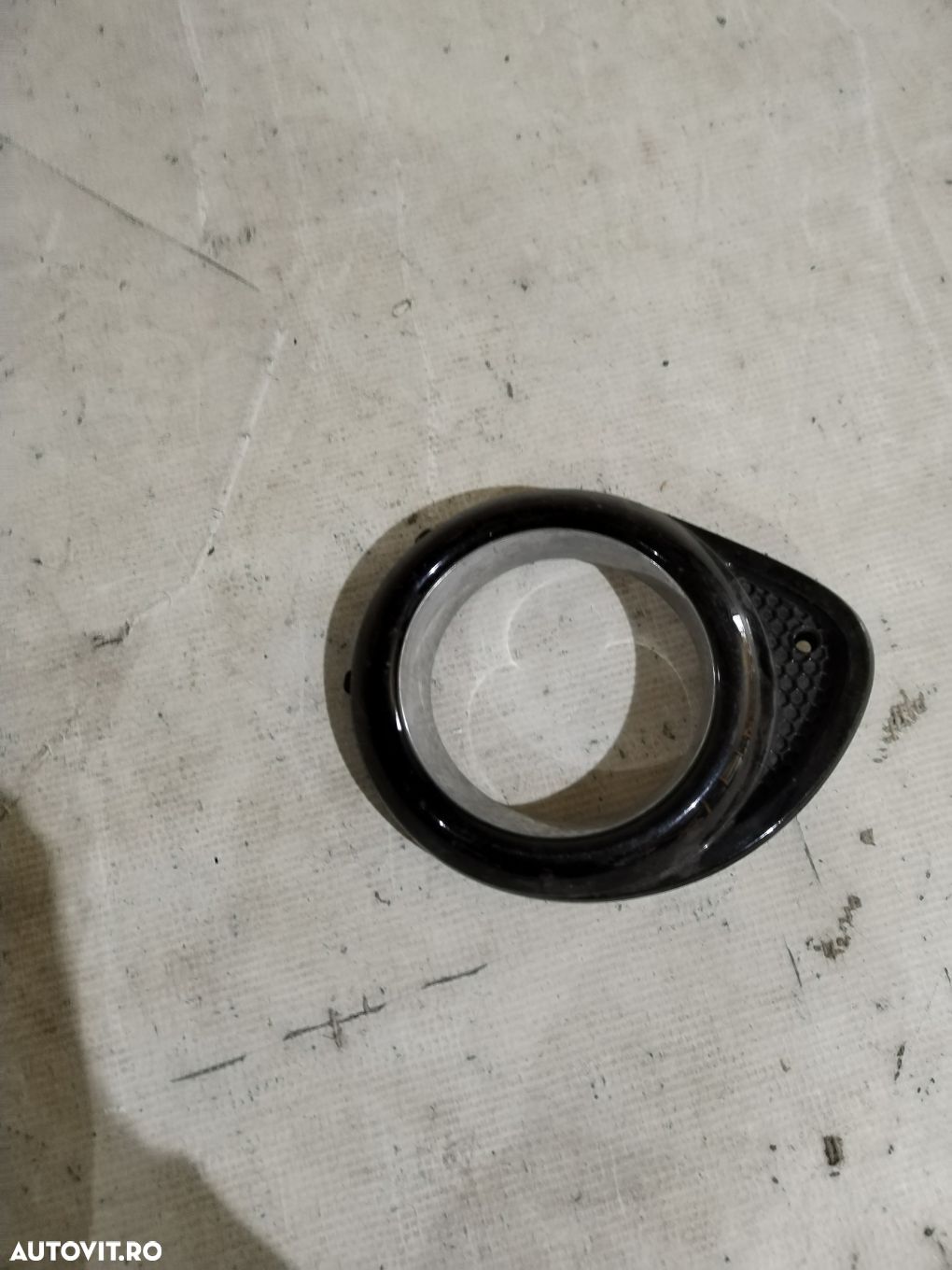 Grila dreapta bara spate, Opel Adam, 2012, 2013, 2014, 2015, 2016, 2017, 2018, cod origine OE 13356492. - 1