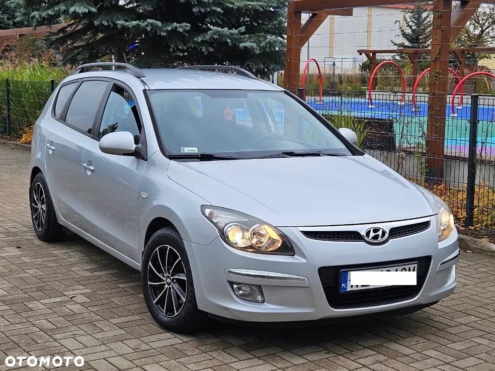 Hyundai I30 2010 photo 2