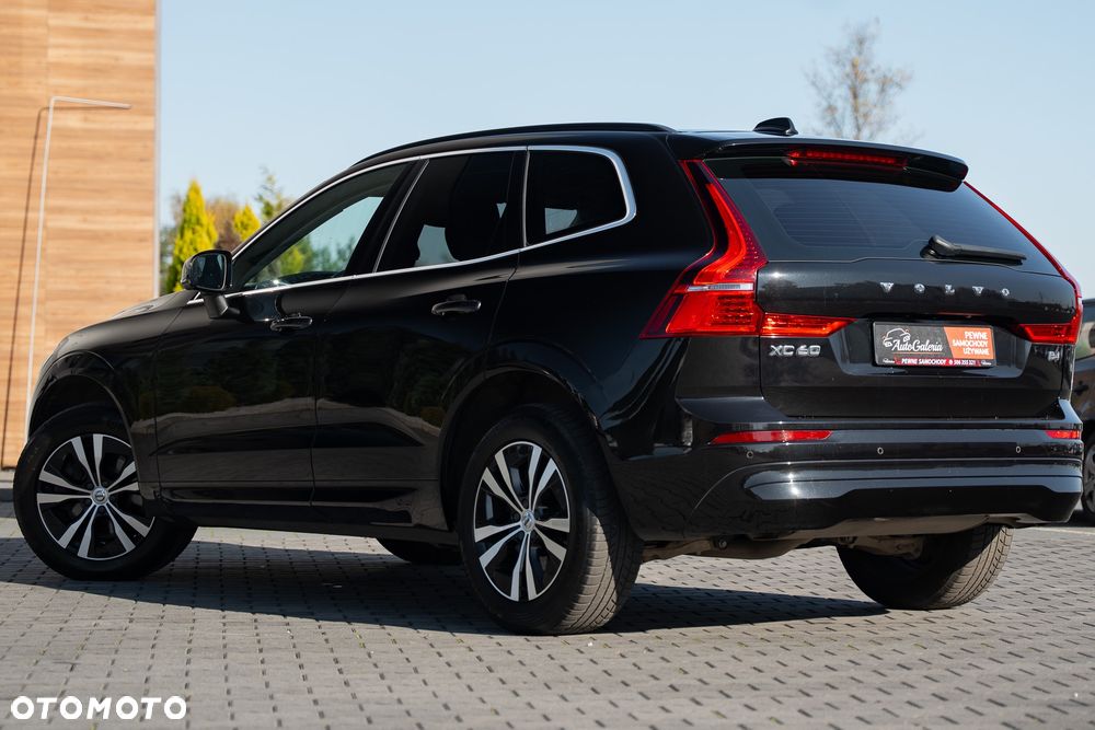Volvo XC 60 B4 D Momentum Pro - 15
