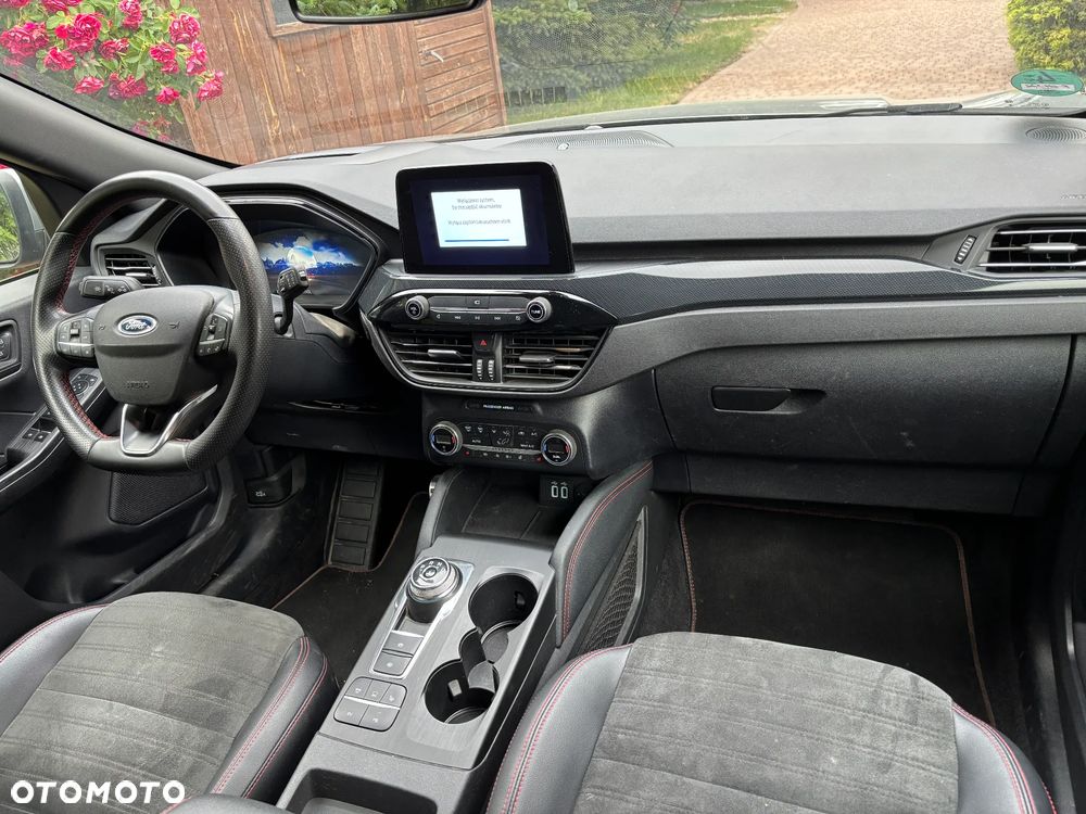 Ford Kuga 2.5P PHEV FWD ST-Line X - 2