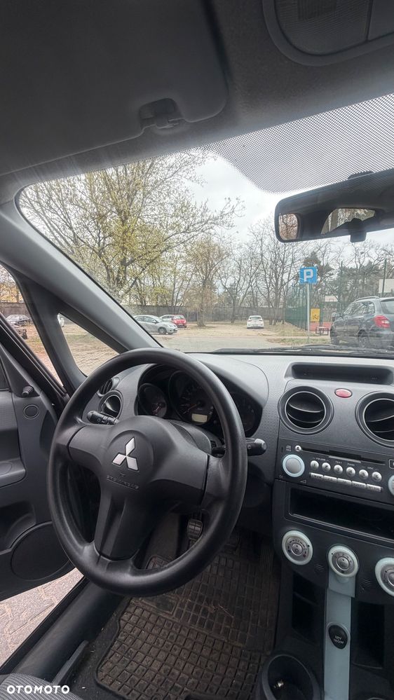 Mitsubishi Colt - 13