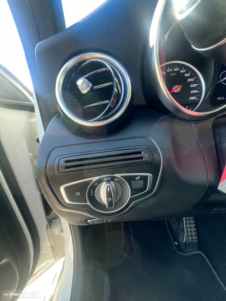 Mercedes-Benz GLC 220 d 4Matic 9G-TRONIC AMG Line - 11