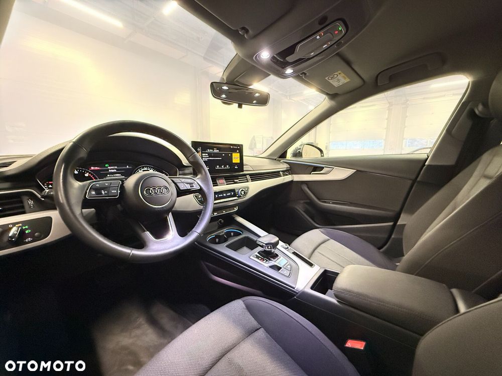 Audi A4 Limousine - 19