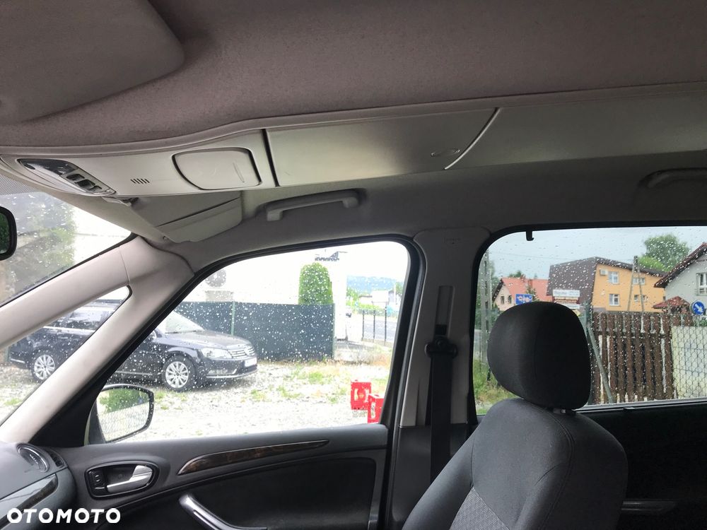 Ford Galaxy - 18