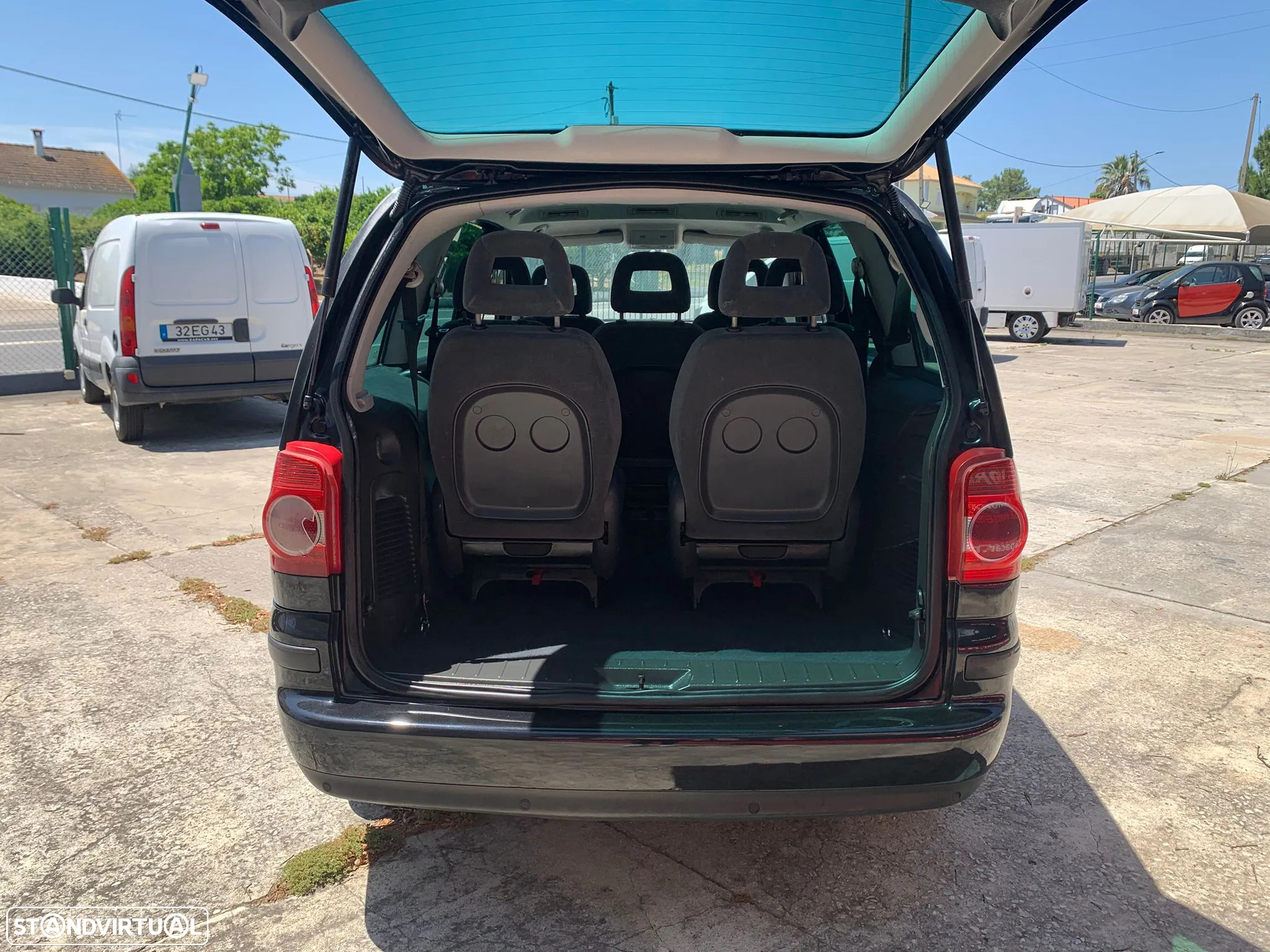 VW Sharan 2.0 TDi Confortline - 13
