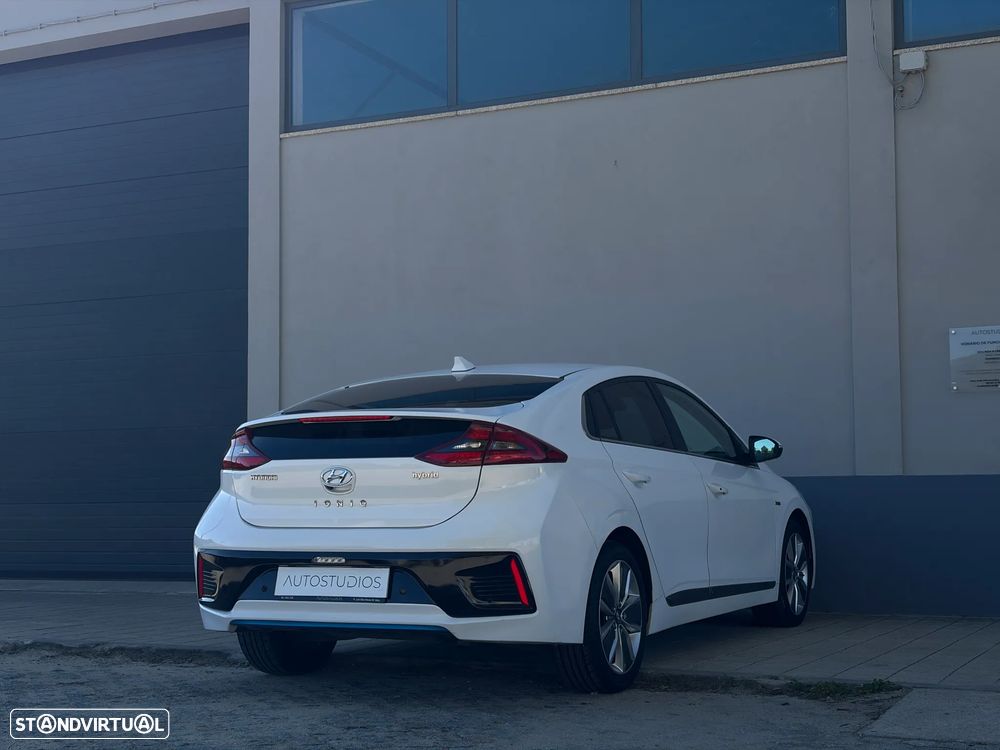 Hyundai Ioniq 1.6 GDI HEV Hybrid Tech - 4