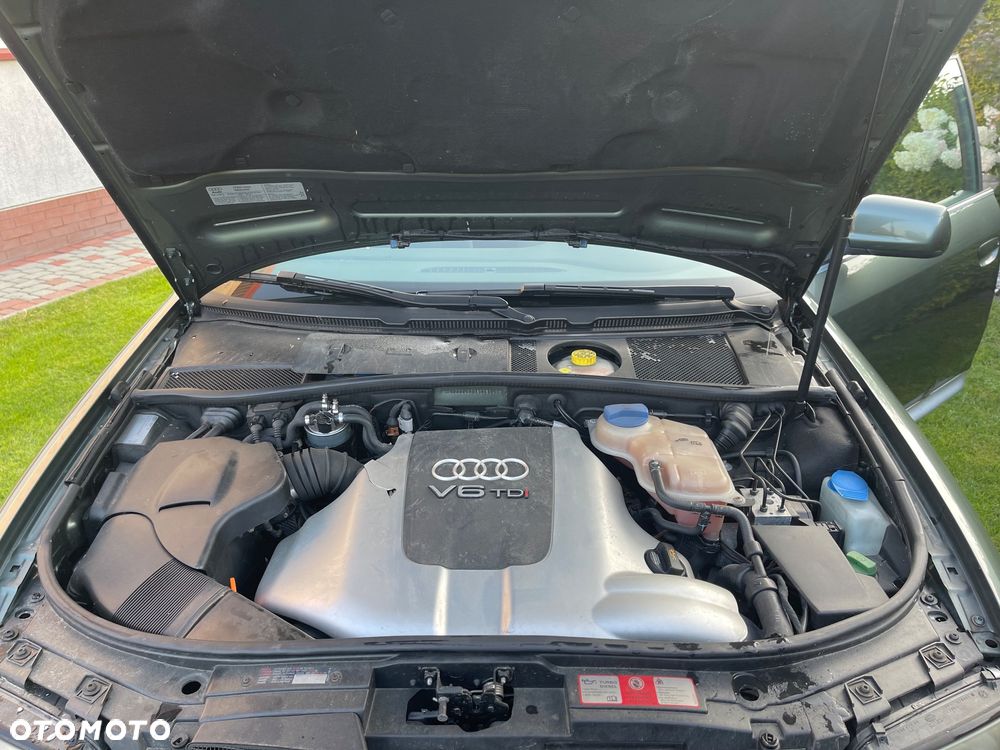 Audi A6 Allroad Quattro 2.5 TDI - 12