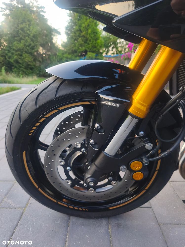 Yamaha FZ8 - 22