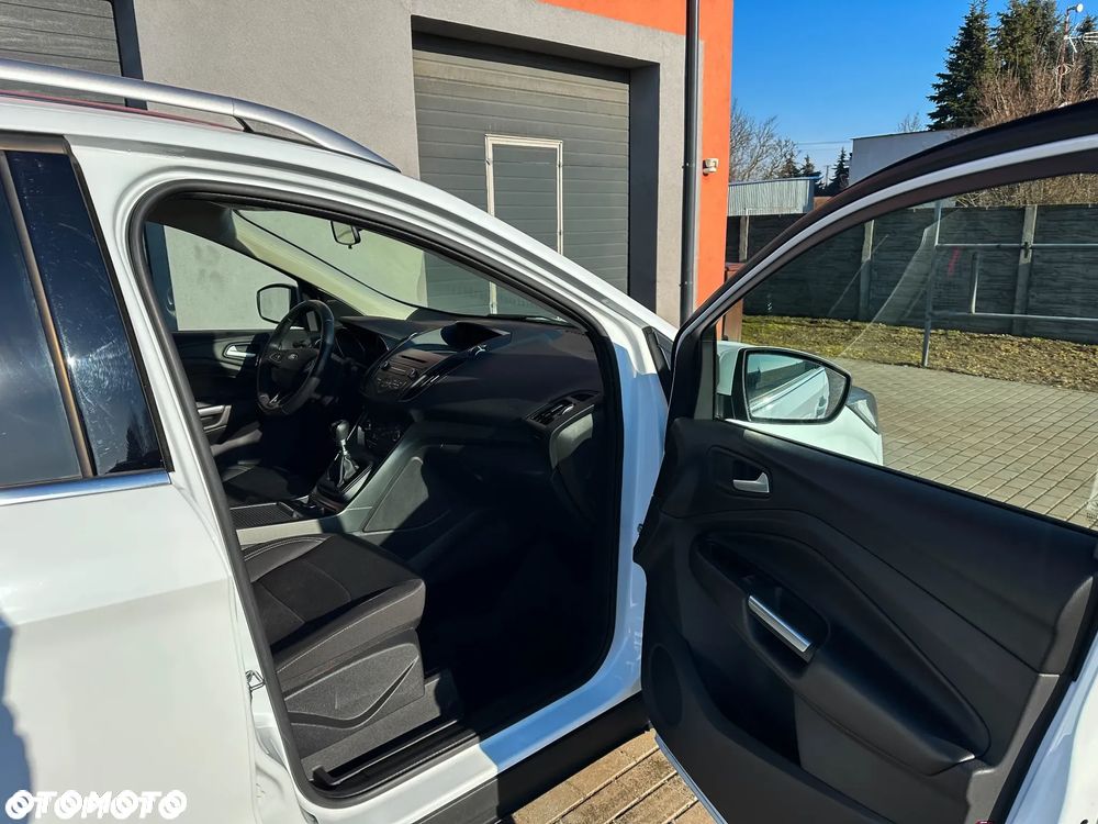 Ford Kuga - 30