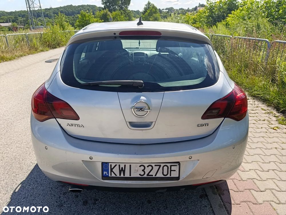 Opel Astra 2009 photo 3