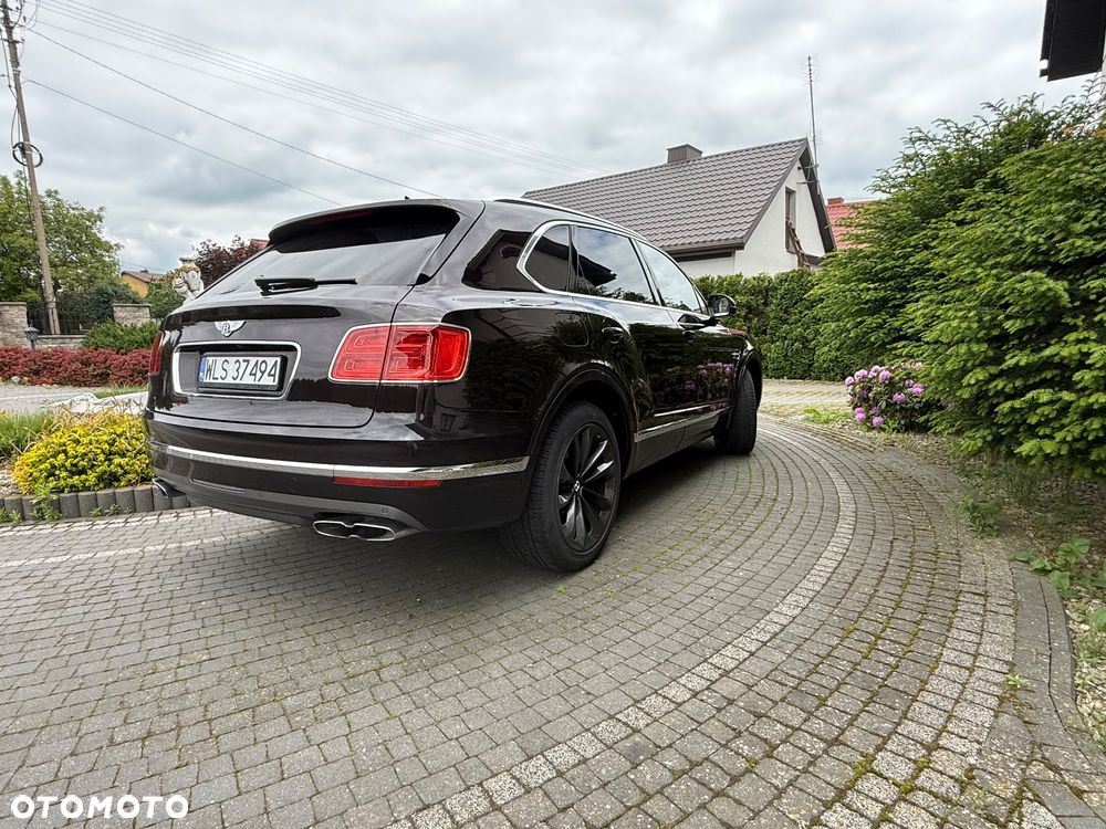Bentley Bentayga - 4