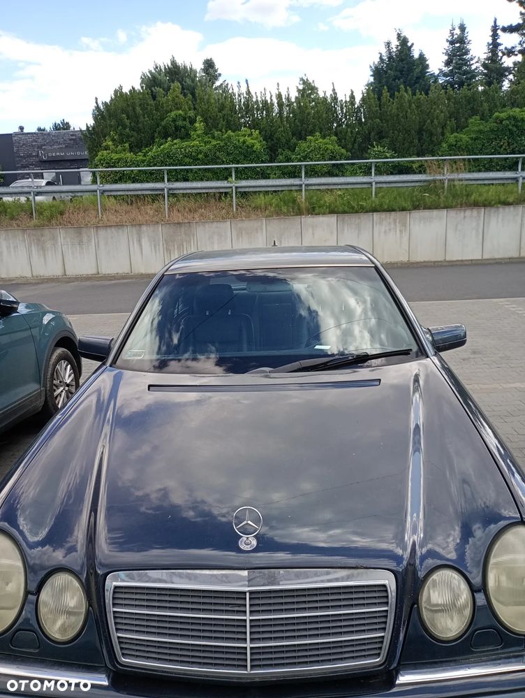 Mercedes-Benz Klasa E - 5