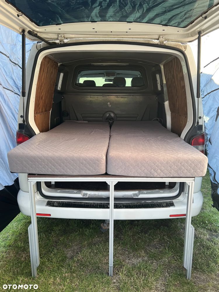 Volkswagen Transporter T5 - 4