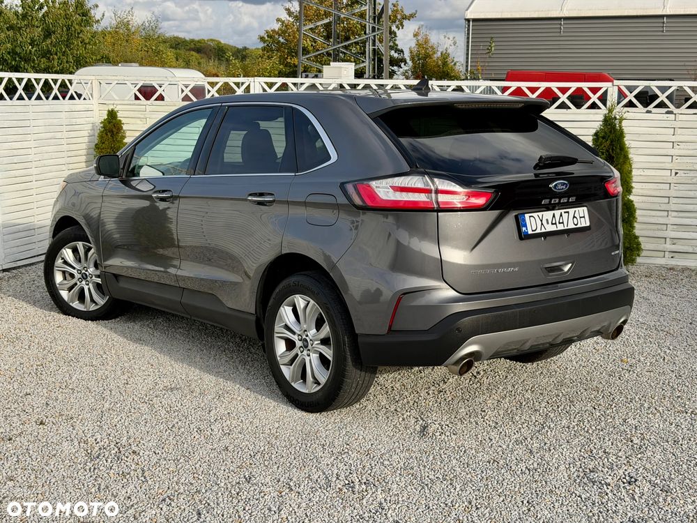 Ford Edge 2022 photo 2