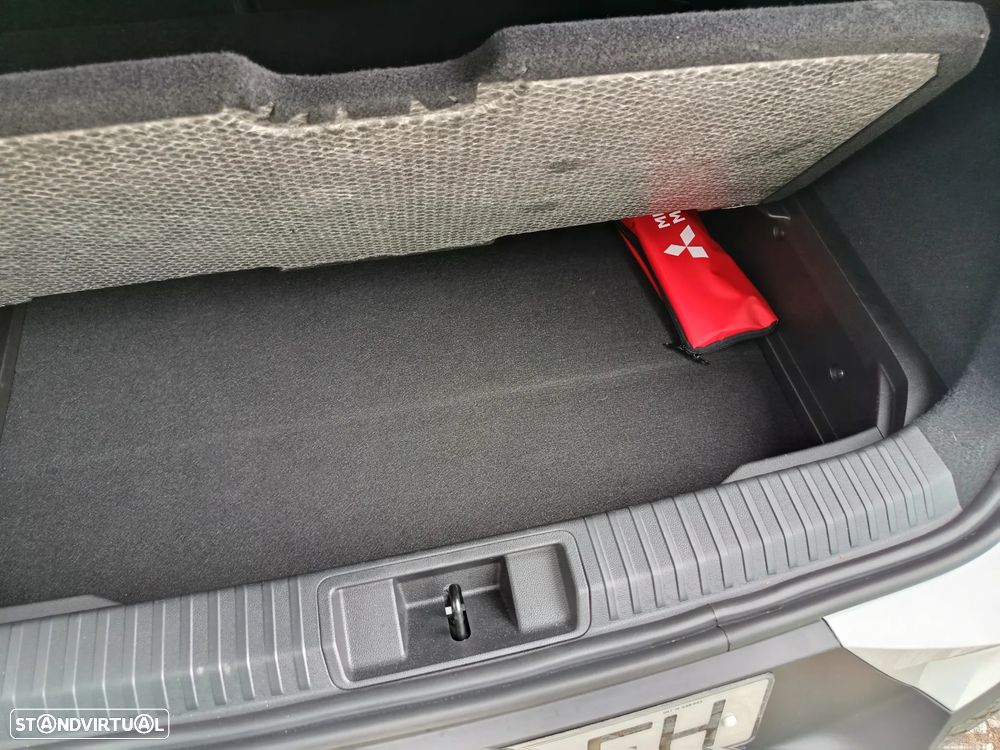 Mitsubishi Grandis 1.3 DI-T Intense 7DCT - 22