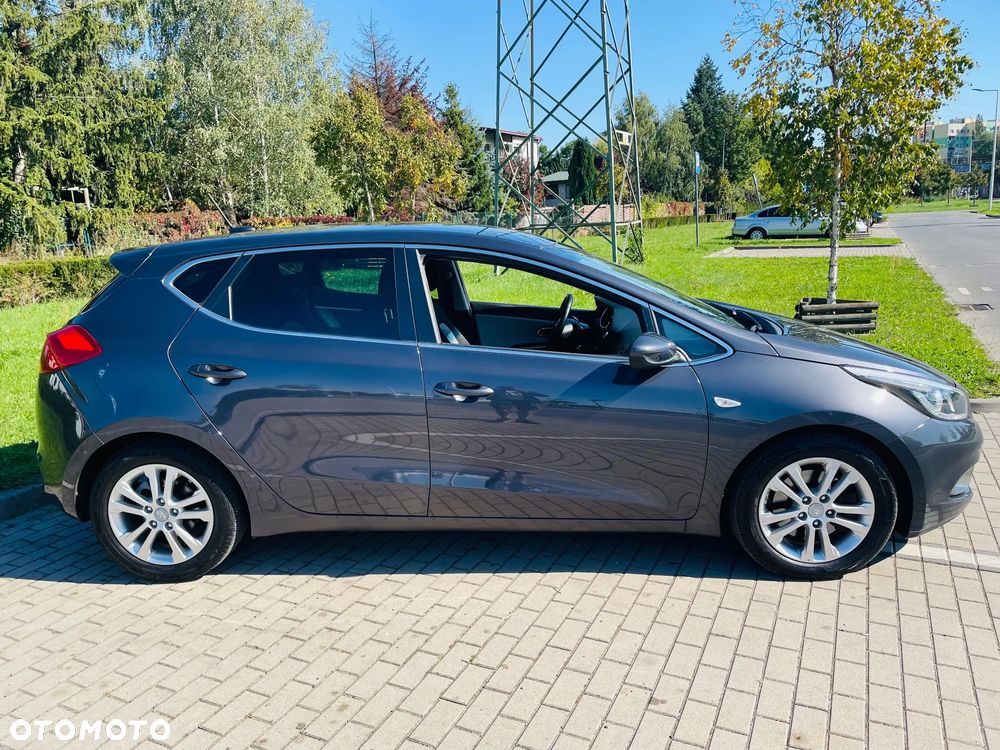 Kia Ceed 1.6 GDI ISG Spirit - 6