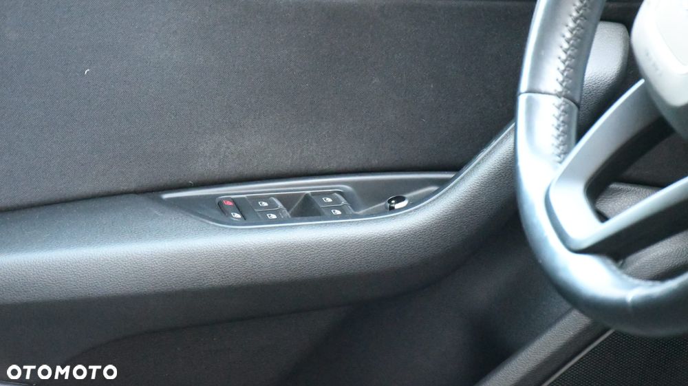 Audi A4 Avant 2.0 TDI S tronic - 14