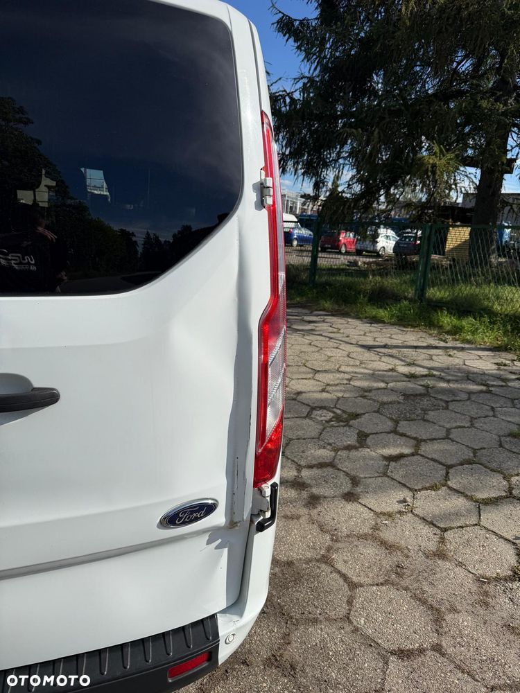 Ford Transit Custom 310 L2H1 Limited - 23