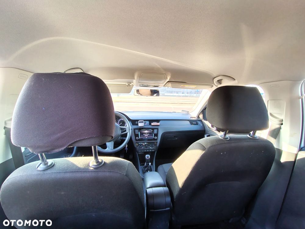 Skoda RAPID 1.0 TSI Active - 16