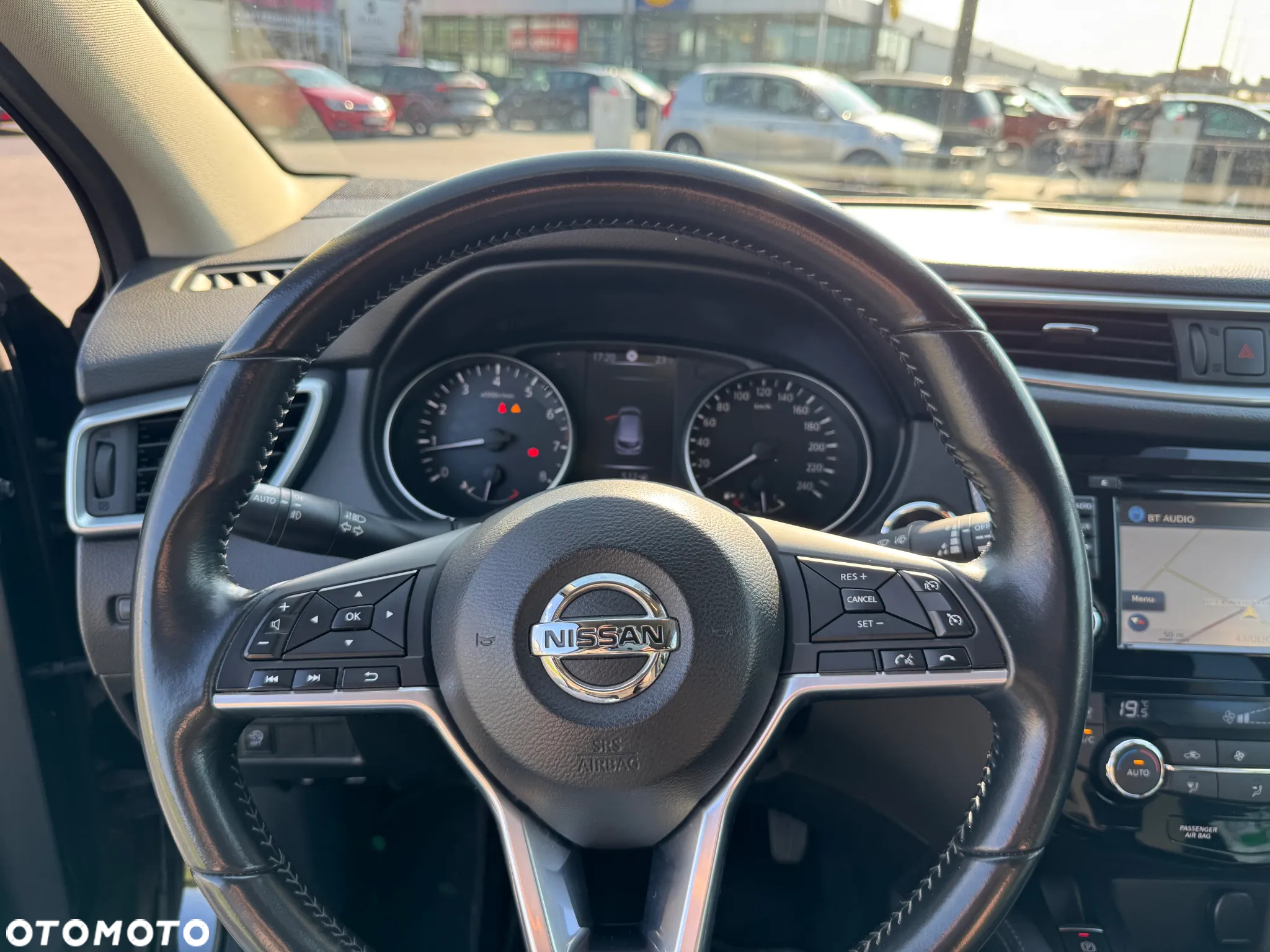 Nissan Qashqai 1.6 DIG-T N-Connecta - 7