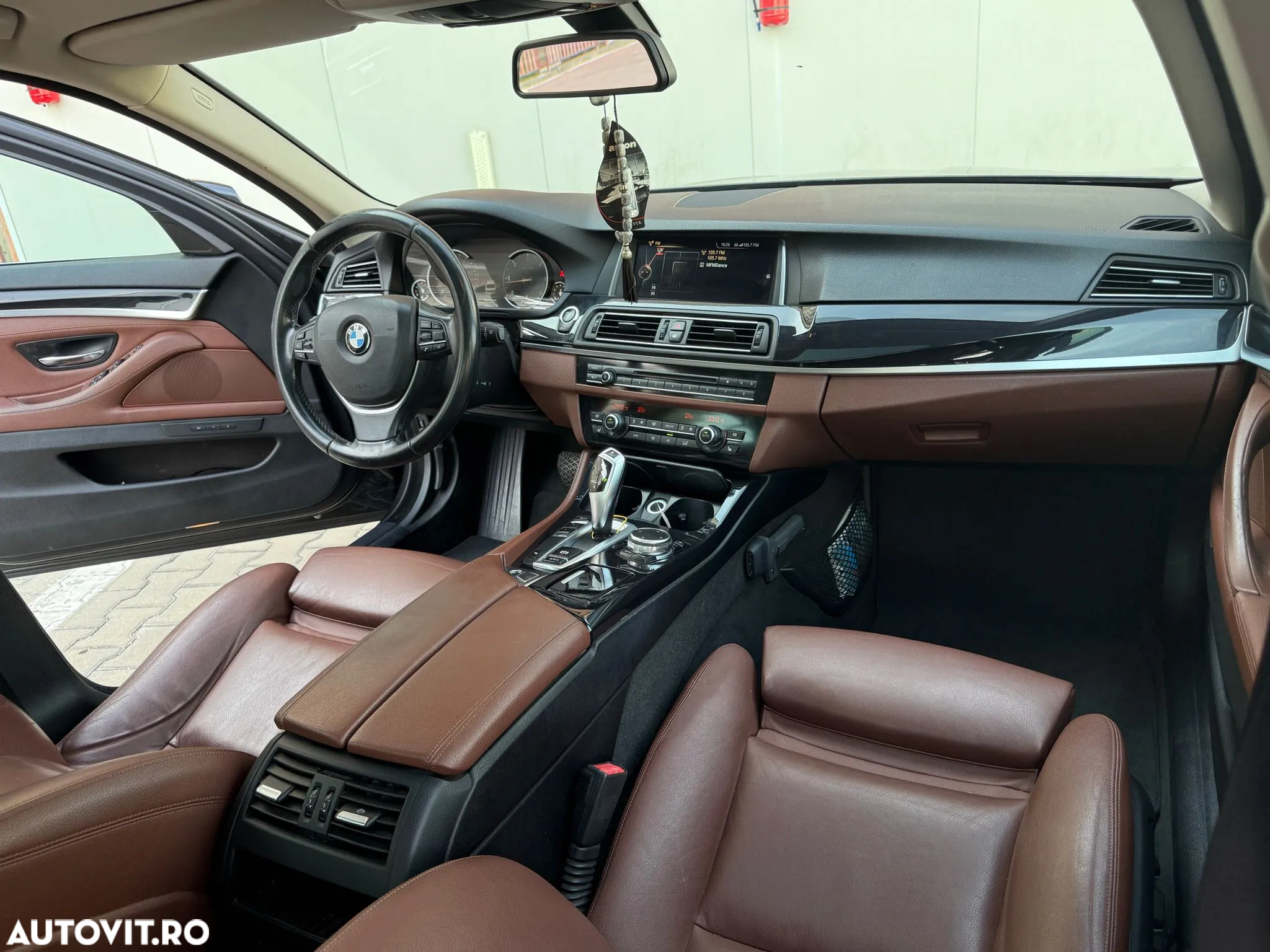 BMW Seria 5 520d xDrive AT - 7