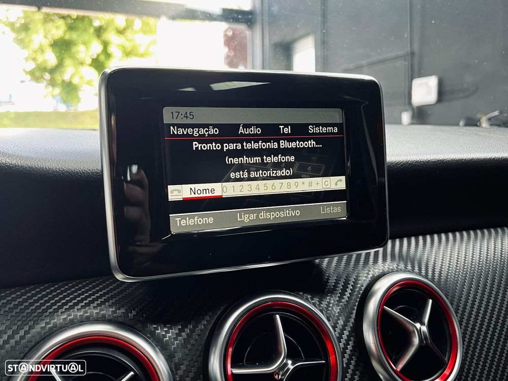 Mercedes-Benz A 180 d AMG Line - 25
