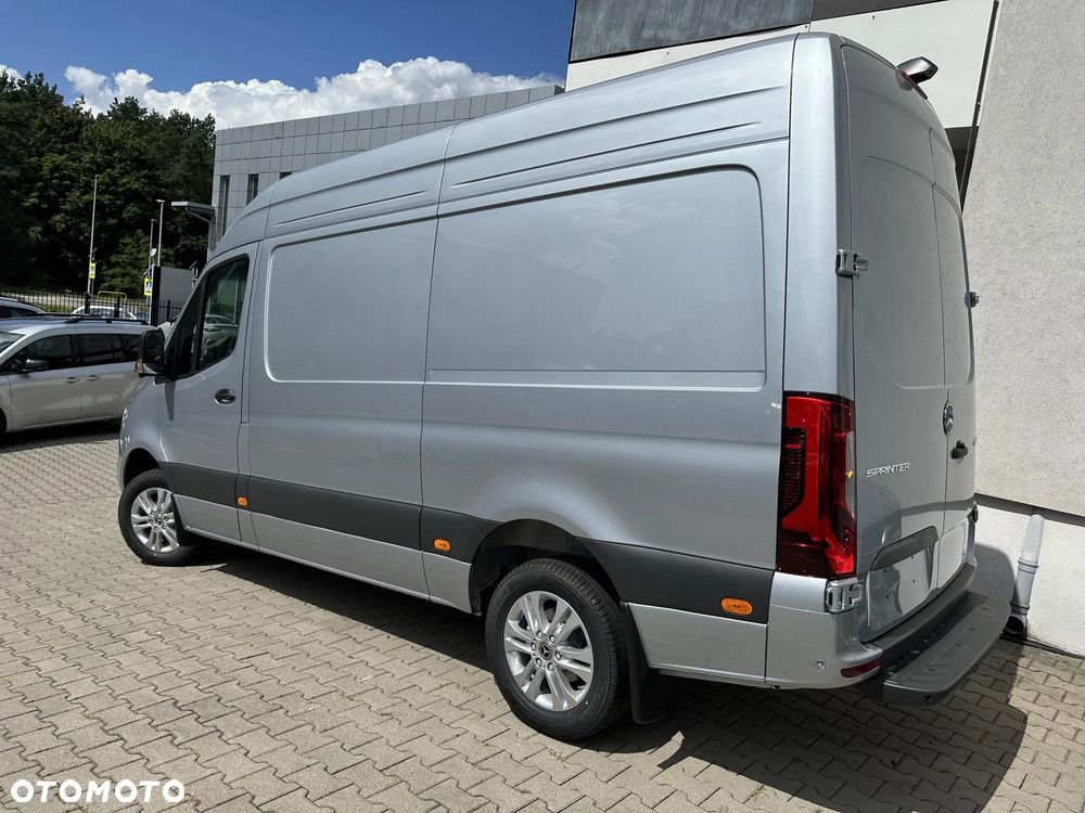 Mercedes-Benz Sprinter - 3