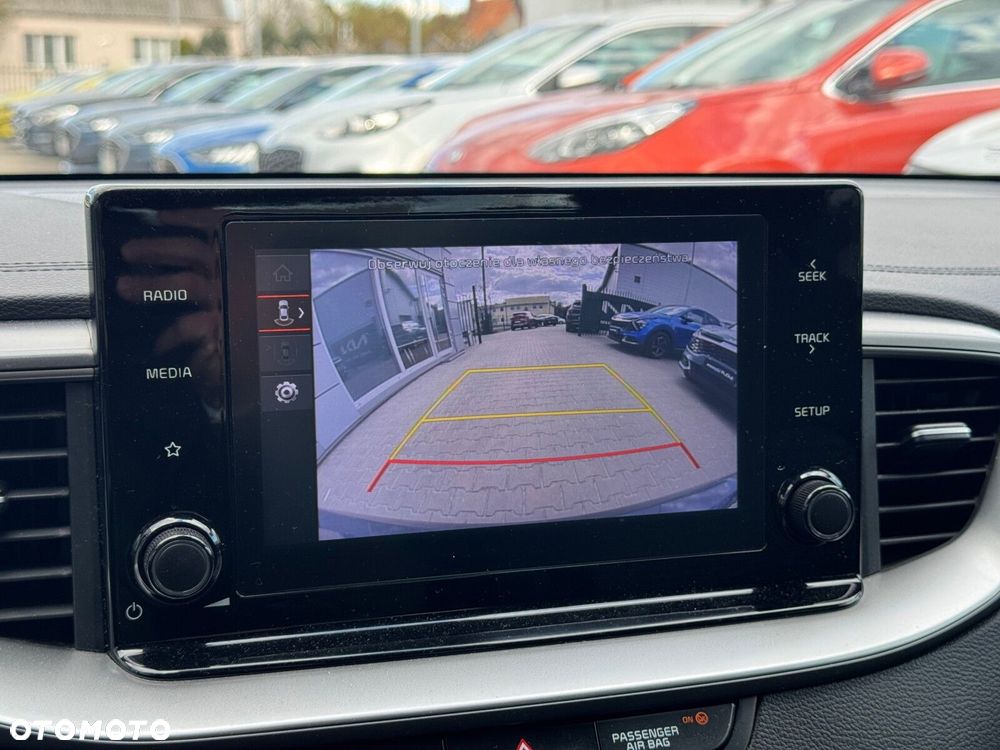 Kia Ceed 1.5 T-GDI M - 8