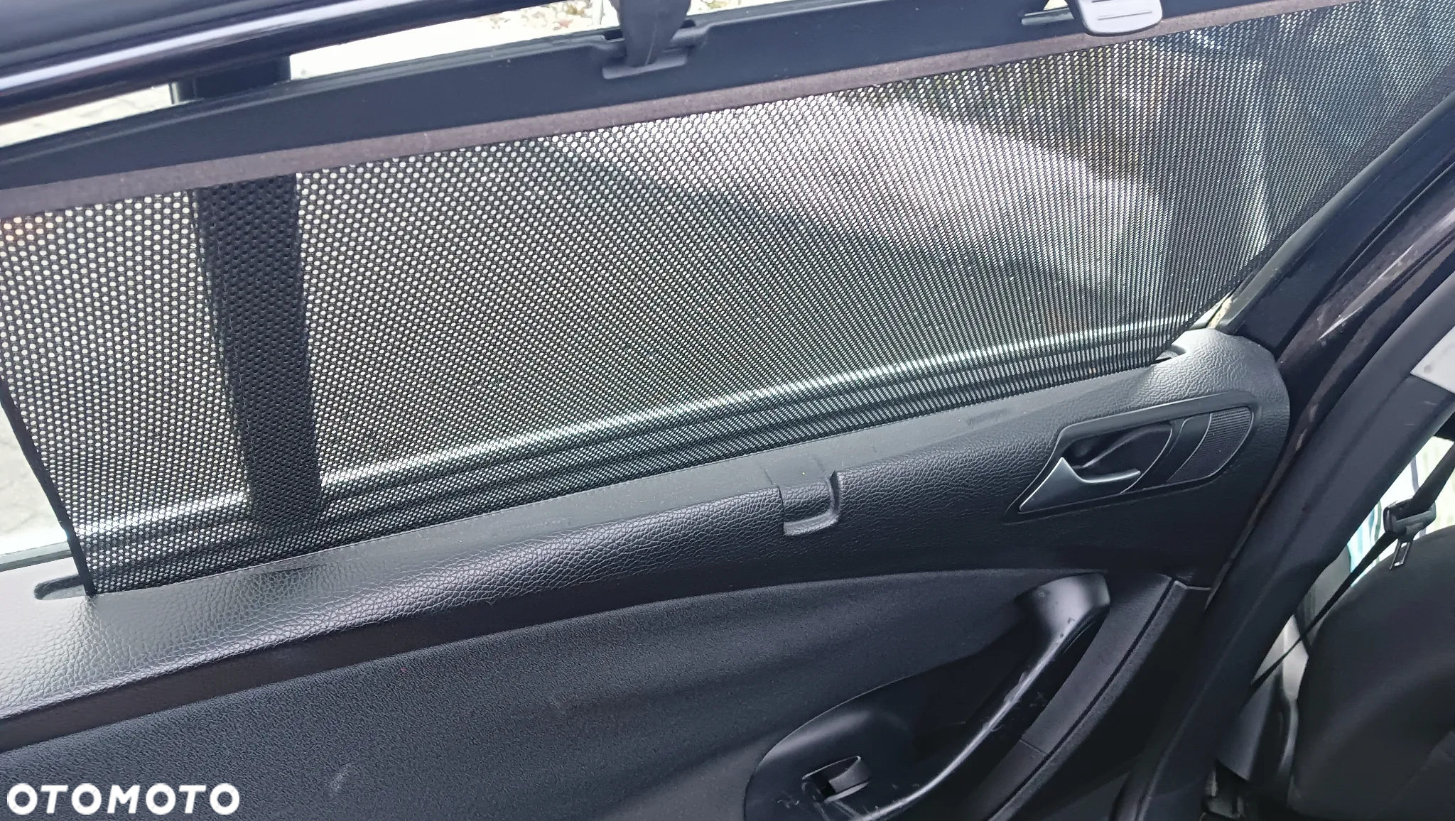 Volkswagen Passat 2.0 TDI Comfortline - 13