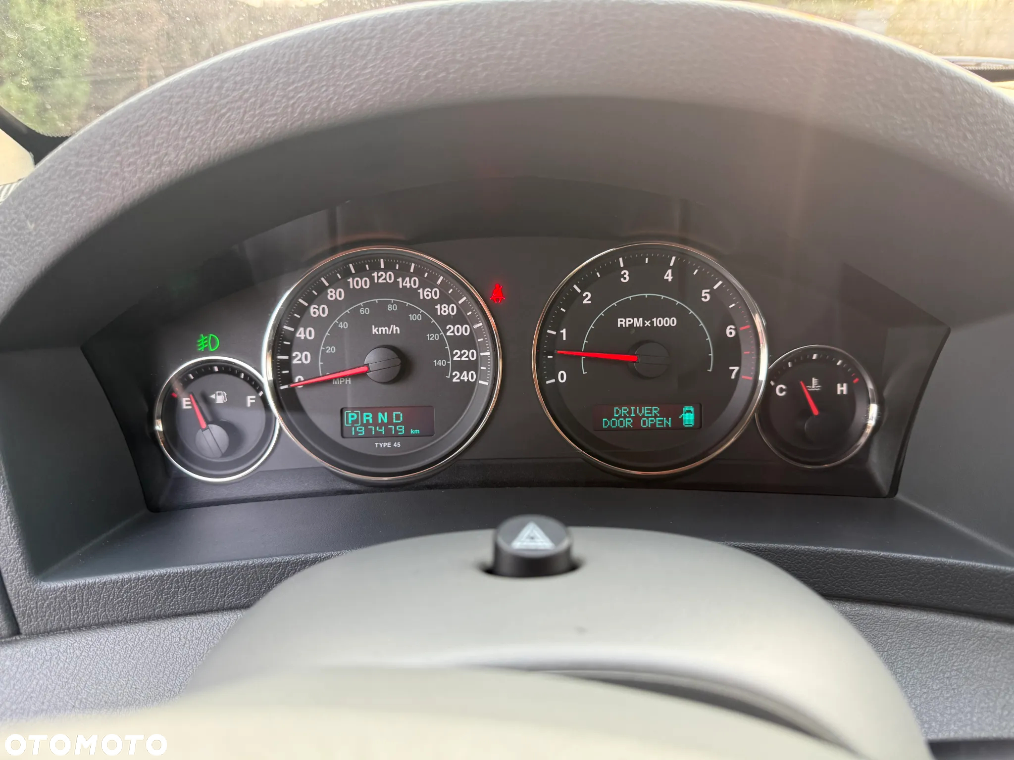 Jeep Grand Cherokee 5.7 V8 Limited Executive - 37