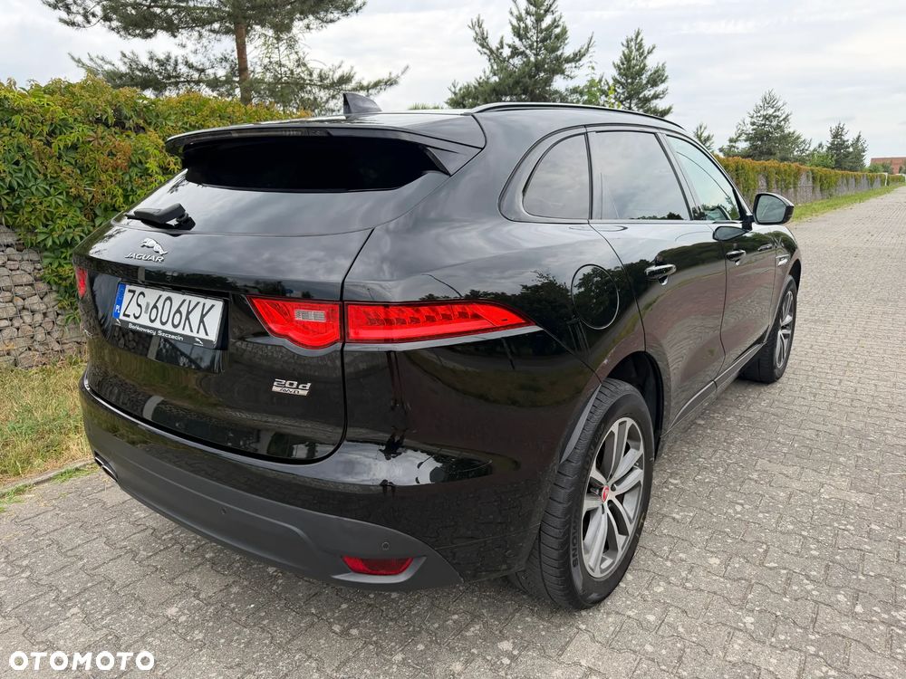Jaguar F-Pace 2.0 i4D AWD R-Sport - 8