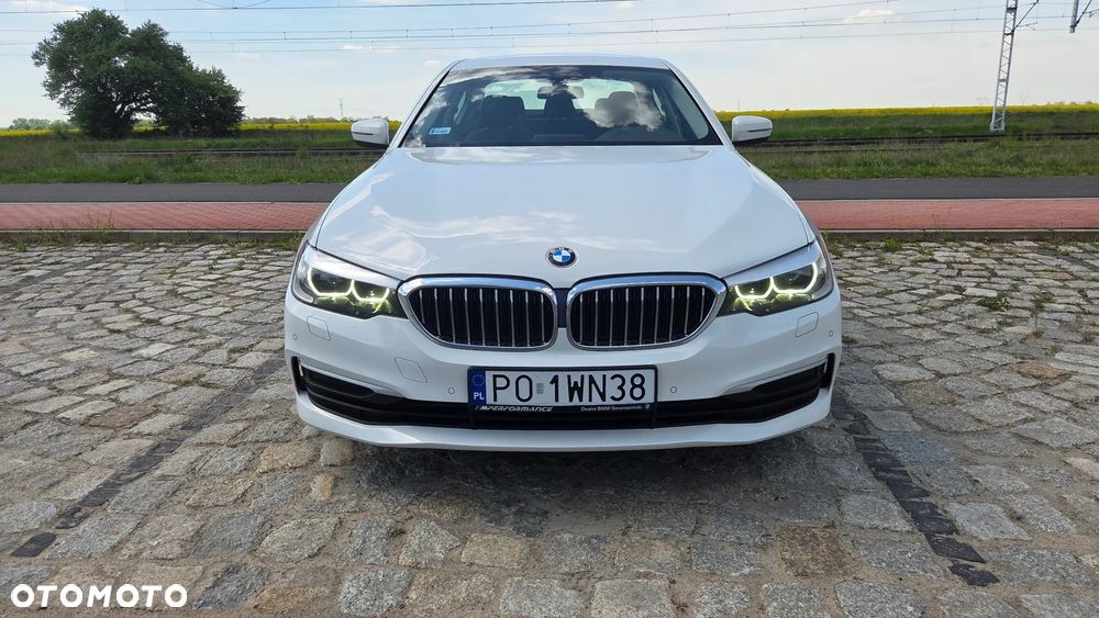 BMW Seria 5 518d - 16