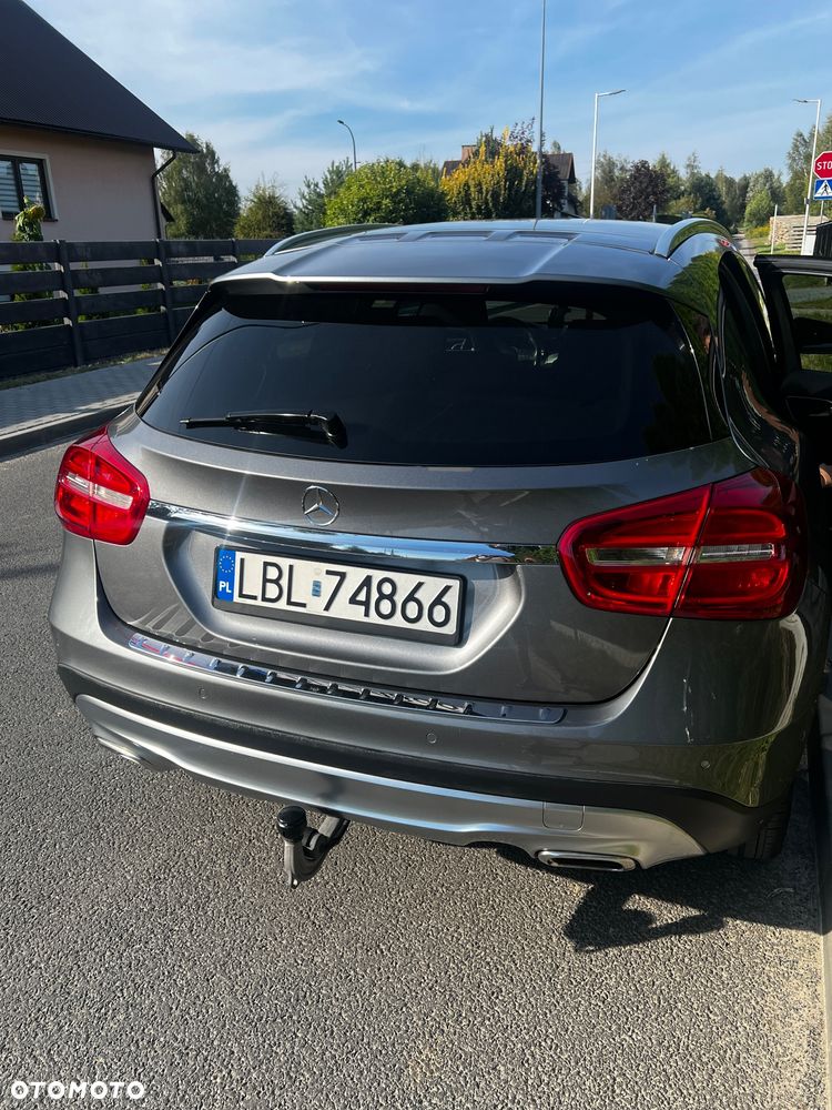 Mercedes-Benz GLA 220 CDI 4Matic 7G-DCT AMG Line - 10