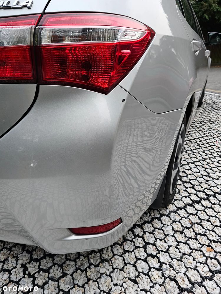 Toyota Corolla 1.6 Premium - 18