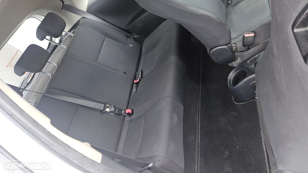 Toyota Yaris 1.4 D-4D Edition - 6