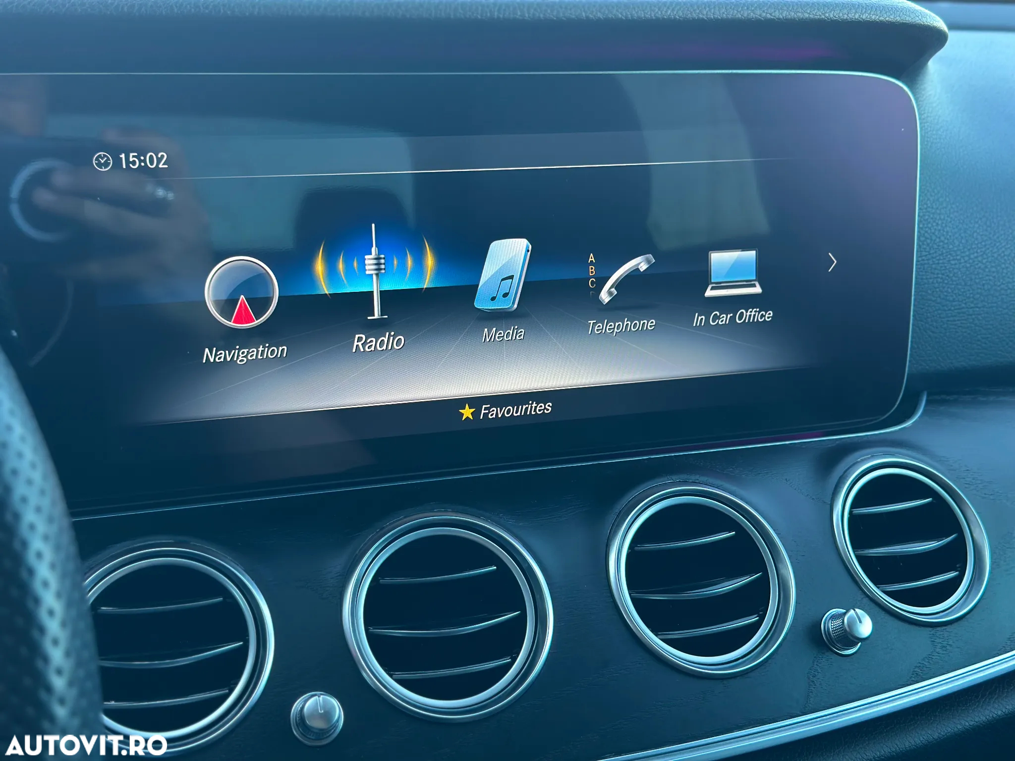Mercedes-Benz E - 28