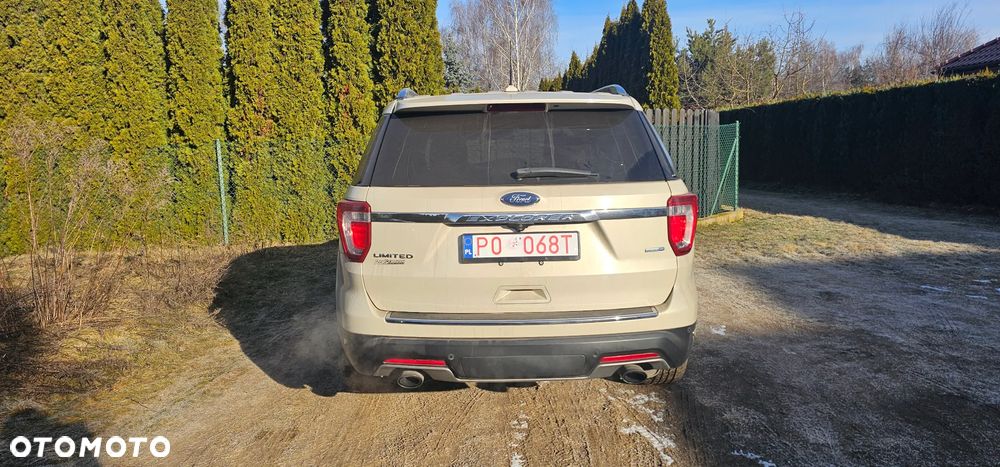 Ford Explorer - 9