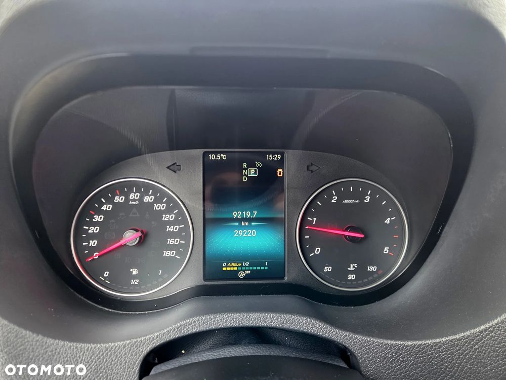 Mercedes-Benz Sprinter - 34