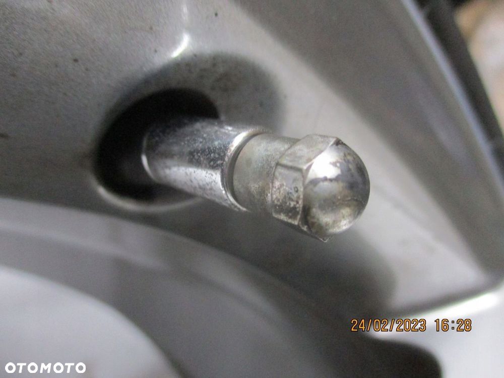 Koła felgi opony Audi A1 8XA 8X R18 5MM - 10