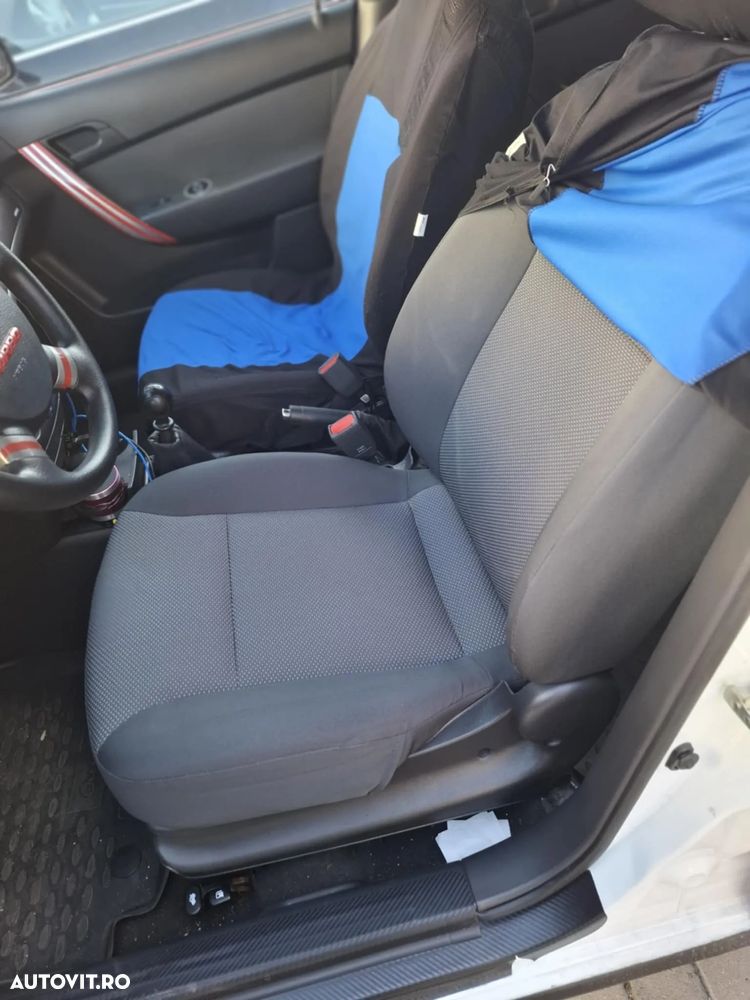 Chevrolet Aveo 1.4 LS 56 Launch Pack - 7