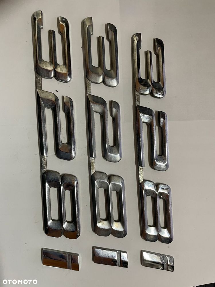 znaczek emblemat na klapę bmw e36 328 i 328i - 1