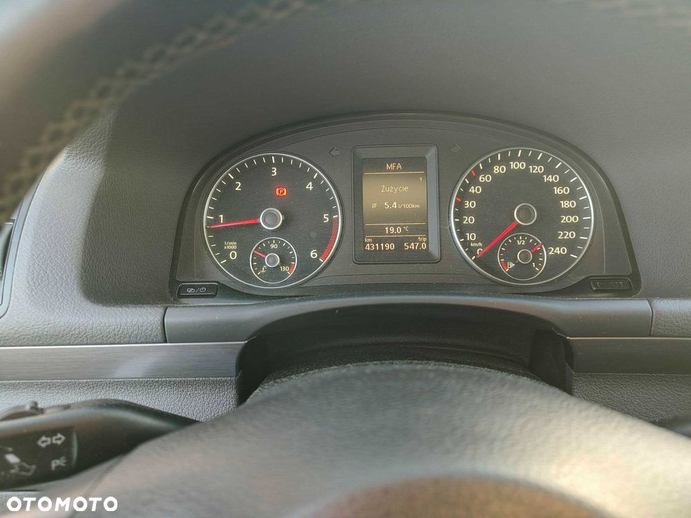 Volkswagen Touran - 2