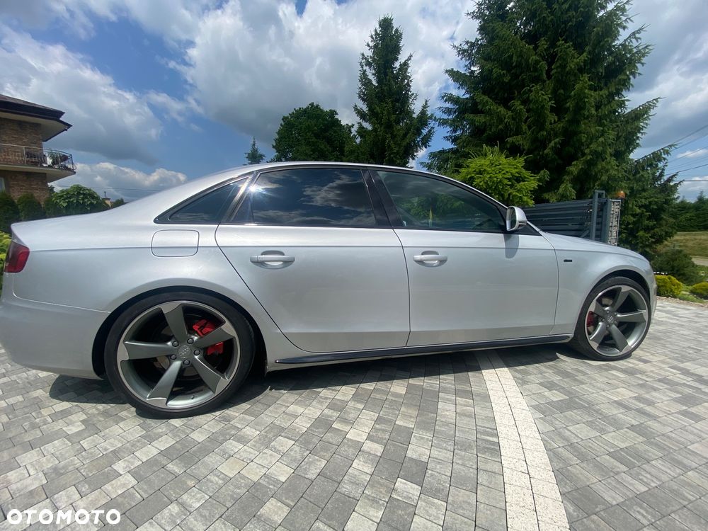 Audi A4 - 4