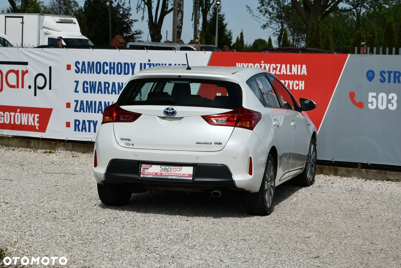 Toyota Auris 1.8 Hybrid Executive - 26