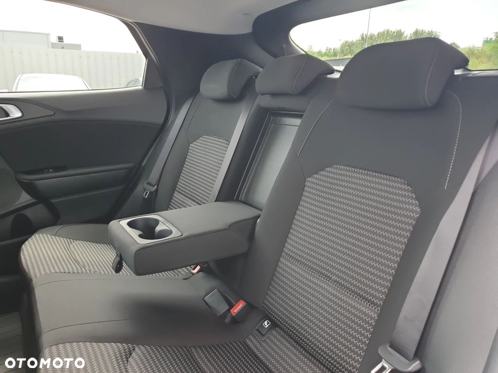 Kia XCeed 1.6 T-GDI M DCT - 17