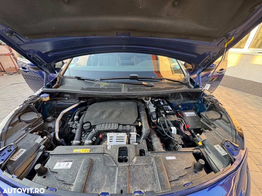 Peugeot 3008 PureTech 130 Stop & Start GPF EAT8 Allure - 16