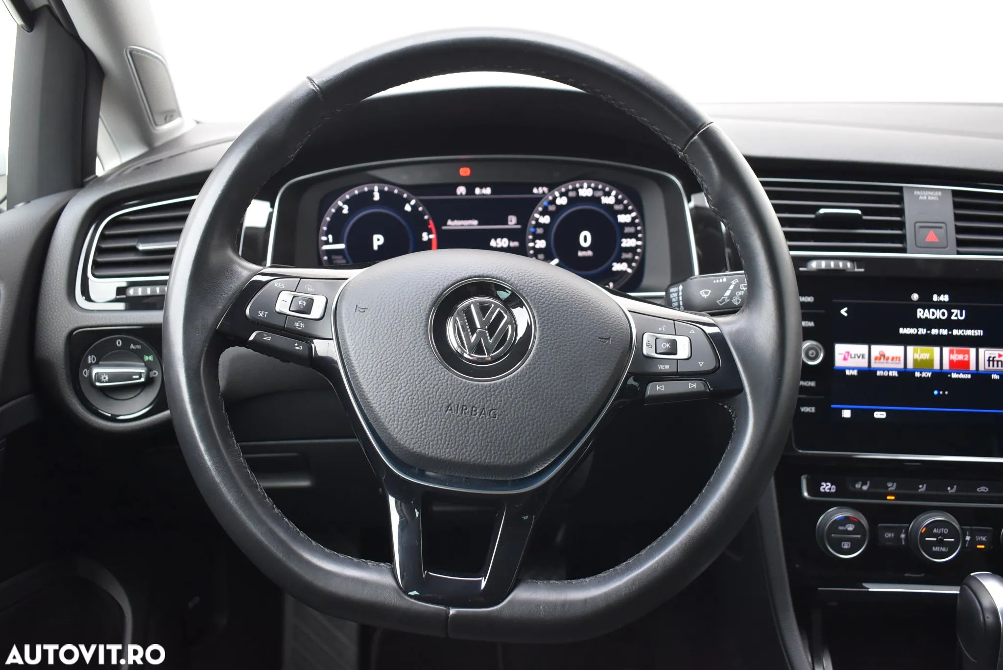 Volkswagen Golf Variant 2.0 TDI SCR DSG Highline - 26