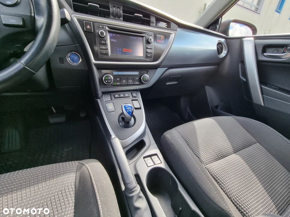 Toyota Auris 1.8 HSD Luna - 21