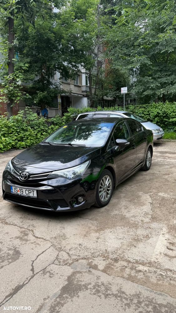 Toyota Avensis 1.8 Multidrive S Executive - 3