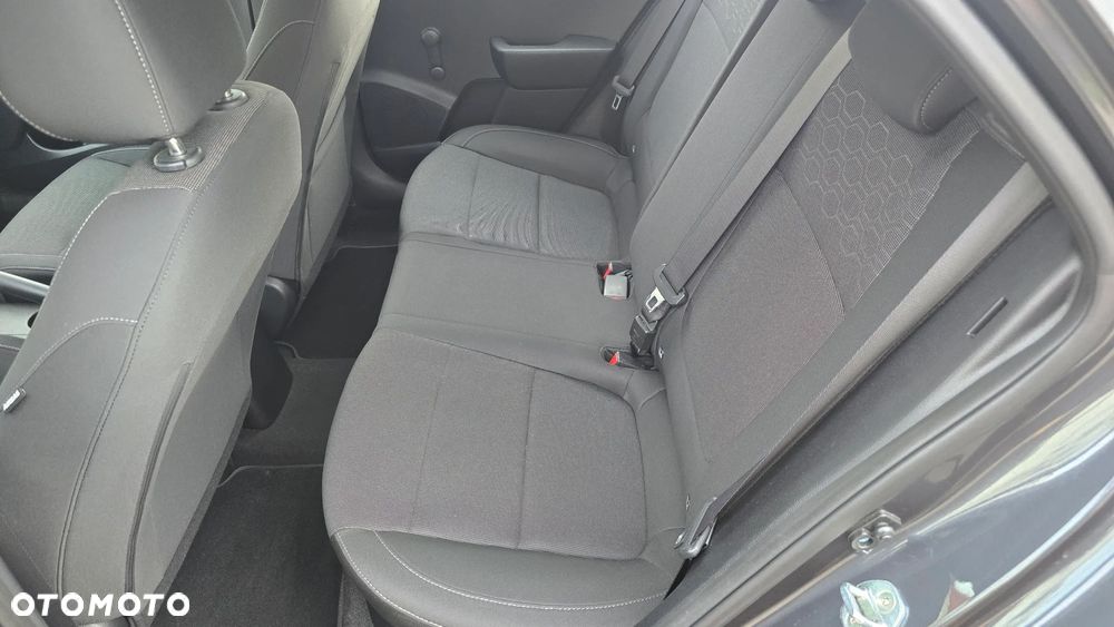 Kia Rio 1.2 Dream Team Edition - 37